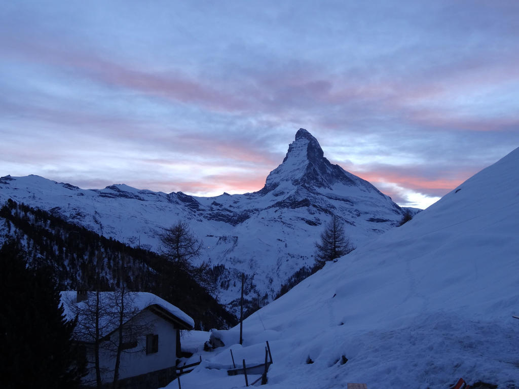 Caya Bijou Im Herzen Von Zermatt Apartment ภายนอก รูปภาพ